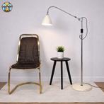 Vintage chroom / witte Bauhaus Vloerlamp Gubi Bestlite BL3, Enlèvement ou Envoi