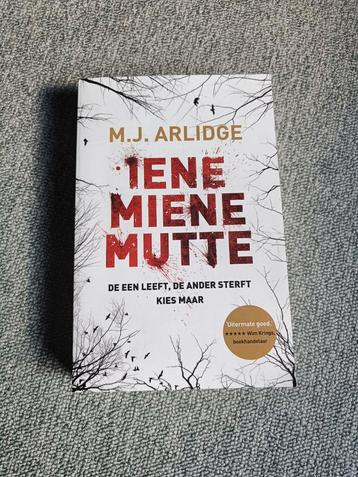 M.J. Arlidge - Iene Miene Mutte disponible aux enchères