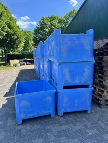 Kunststof Palletbox Saeplast 630 Tub Gebruikt beschikbaar voor biedingen