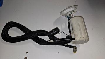 Brandstof pomp opvoerpomp benzinepomp in de tank BMW 5 / 6 S beschikbaar voor biedingen