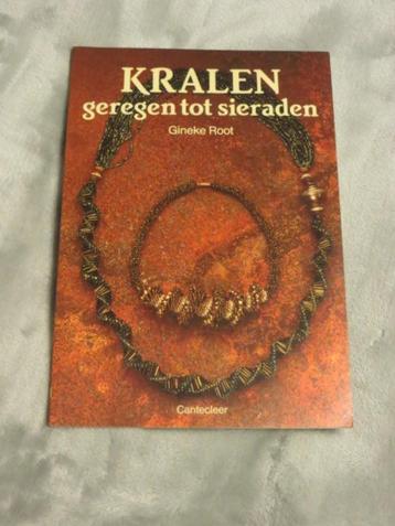 Boek : Kralen geregen tot sieraden - 1988  beschikbaar voor biedingen