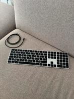Apple Magic Keyboard (Touch ID), Computers en Software, Toetsenborden, Ophalen of Verzenden, Azerty, Zo goed als nieuw