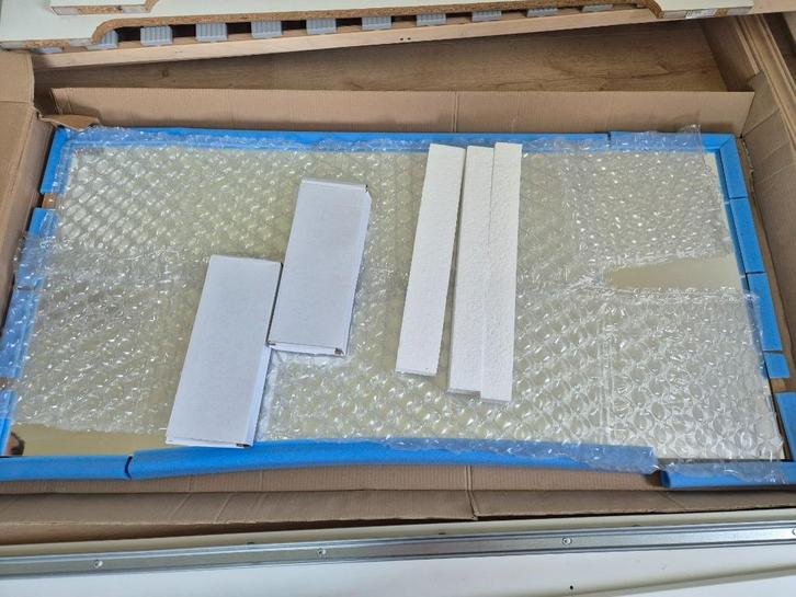 Miroir pour salle de bain rectangulaire, Huis en Inrichting, Overige Huis en Inrichting, Nieuw, Ophalen