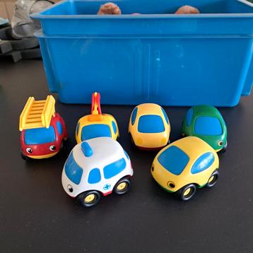6 peuter-auto's beschikbaar voor biedingen