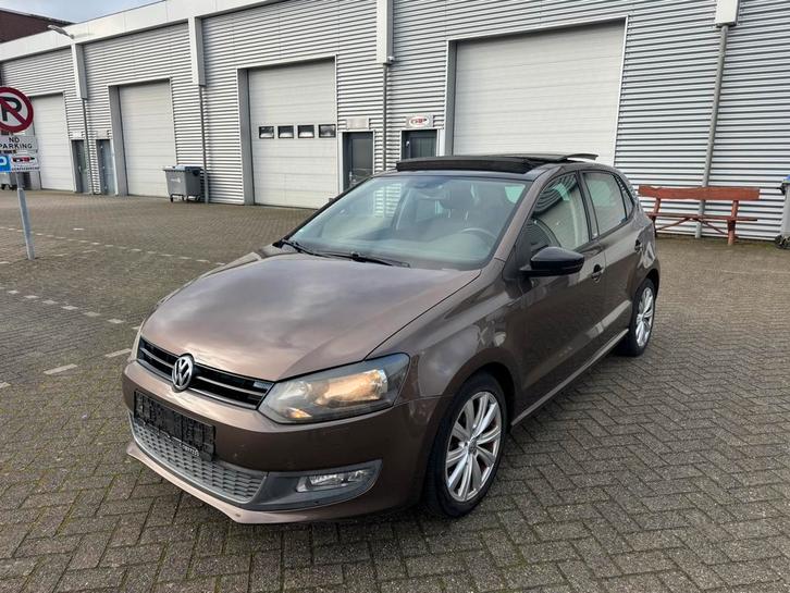 VOLKSWAGEN POLO 1.6 TDI DSG PANO PDC STYLE, Auto's, Volkswagen, Particulier, Polo, ABS, Airconditioning, Alarm, Bochtverlichting
