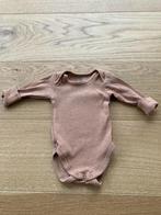 Body Hema brun cotelé longues manches, Enfants & Bébés, Vêtements de bébé | Taille 56, Comme neuf, Vêtements de nuit ou Sous-vêtements