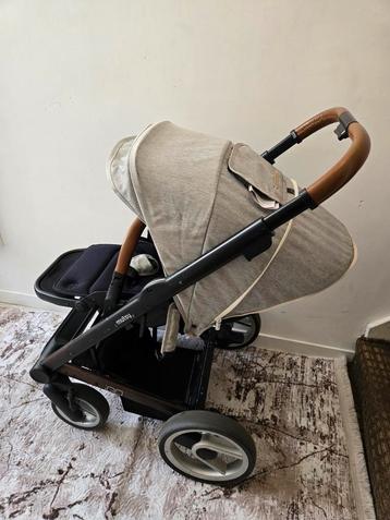 Mutsy kinderwagen  beschikbaar voor biedingen