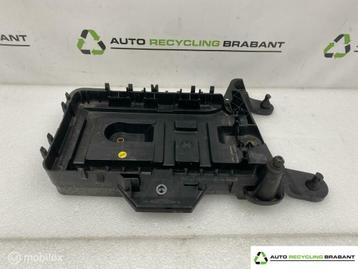 Accubak Volkswagen Golf 7 Audi A3 Seat Leon Skoda 1K0915333 beschikbaar voor biedingen