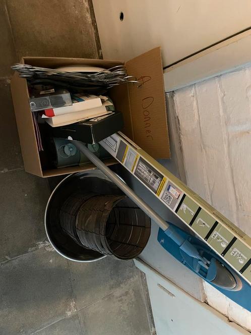 Set van verschillende items om te geven, Diversen, Overige Diversen, Ophalen