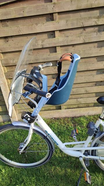 Mamafiets met accessoires  beschikbaar voor biedingen