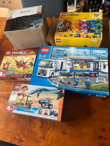 Lot de lego beschikbaar voor biedingen