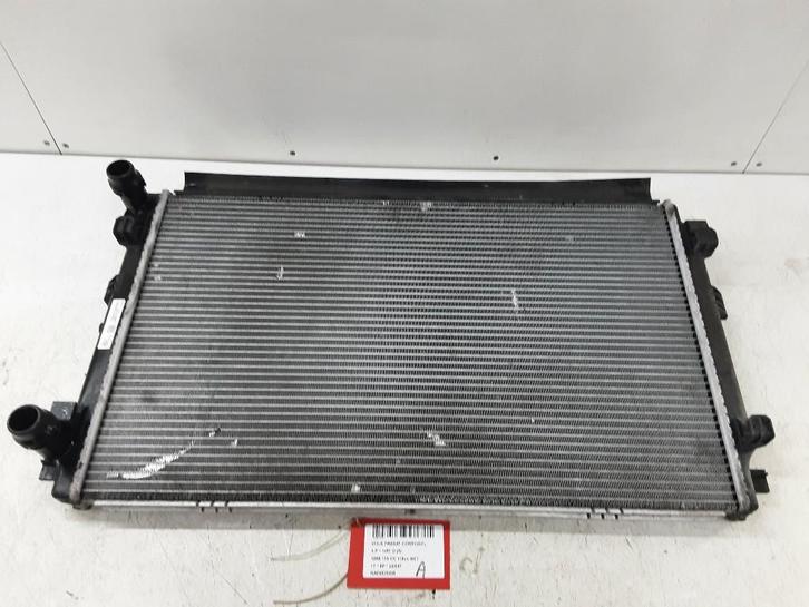 RADIATEUR EAU Volkswagen Passat (3G2) (5Q0121251GD), Autos : Pièces & Accessoires, Climatisation & Chauffage, Volkswagen, Utilisé