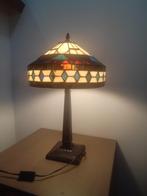 Tiffany, tafellamp, art-deco, 57 cm hoog, 100 % in orde., Ophalen, Zo goed als nieuw, Glas, 50 tot 75 cm