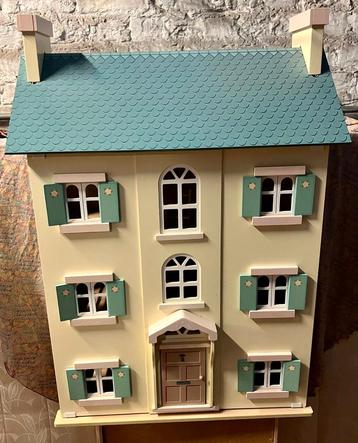 Poppenhuis van Le Toy Van Cherry Tree Hall beschikbaar voor biedingen