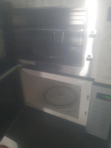 Te koop microgolfoven Whirlpool met grill !!  beschikbaar voor biedingen