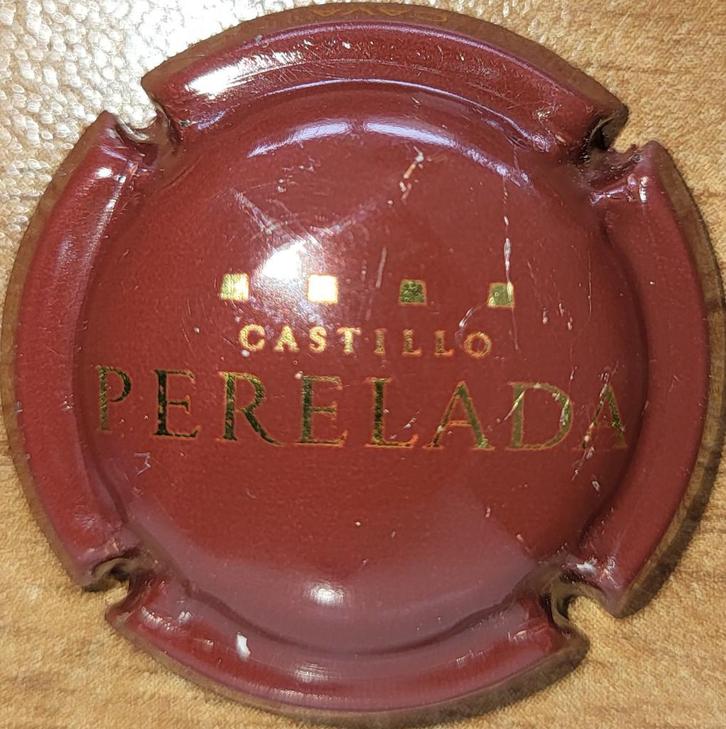 Capsule Cava d'Espagne Castillo PERELADA bordeaux&or nr.04b, Verzamelen, Wijnen, Zo goed als nieuw, Overige typen, Spanje, Ophalen of Verzenden