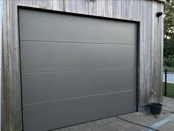 Sectionale garagepoort 6jaar oud, Doe-het-zelf en Bouw, Ophalen, Kunststof, Gebruikt, Garagedeur