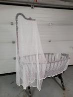 Eeuwenoude wieg met zwanenhals, Antiek en Kunst, Ophalen