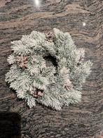 Kleine krans met sneeuw voor kaars in te zetten nieuw, Huis en Inrichting, Woonaccessoires | Kransen, Ophalen, Nieuw