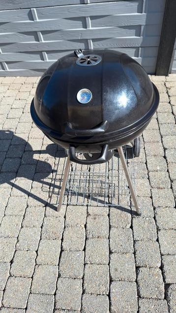 HoutskoolBBQ beschikbaar voor biedingen