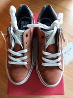 Chaussures Mustang, taille 34, Enlèvement ou Envoi, Neuf