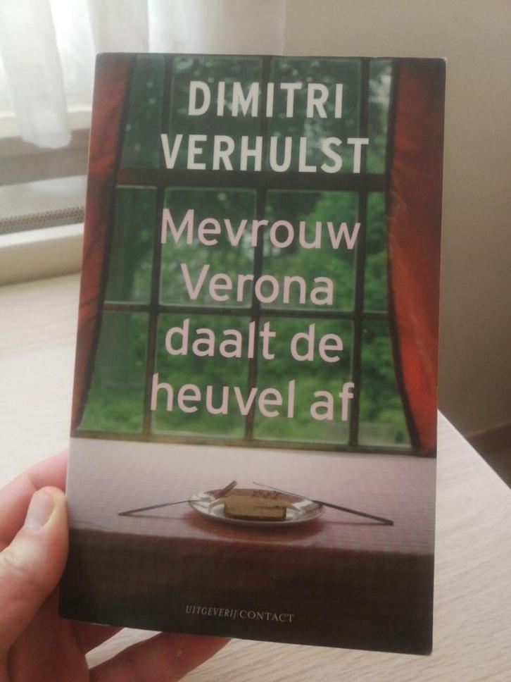 Dimitri Verhulst - Mevrouw Verona daalt de heuvel af, Boeken, Literatuur, Zo goed als nieuw, Ophalen of Verzenden