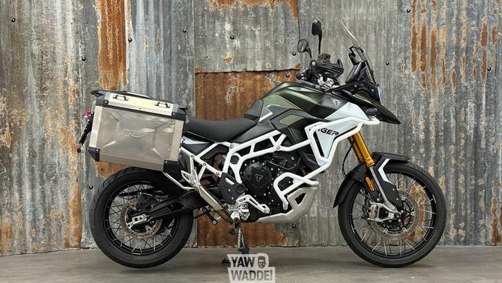 Triumph Tiger 900 Rally Pro- Matt Khaki, Motoren, Motoren | Triumph, Bedrijf, Overig, meer dan 35 kW, 3 cilinders, Motorrijbewijs A