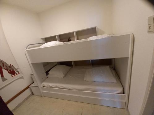 Beau lit superposé pour 3 personnes, de qualité supérieure, Enfants & Bébés, Chambre d'enfant | Lits superposés & Lits mezzanines