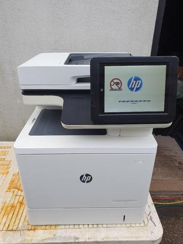 Imprimante couleur tout-en-un HP Color Laserjet Managed MFP 