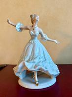 Wallendorf porcelein dansend meisje - vintage, Antiek en Kunst, Antiek | Porselein, Ophalen