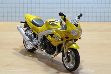 Triumph 955i RS 1:12 53927 beschikbaar voor biedingen