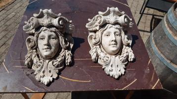 Wand decoratie bloempot beschikbaar voor biedingen