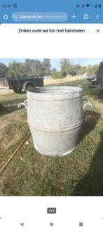 Grote waterdichte zinken aal ton, Ophalen