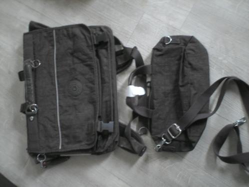 boekentas voor het lager van kipling met apart zakje, Handtassen en Accessoires, Tassen | Schooltassen, Zo goed als nieuw, Aktetas of Boekentas
