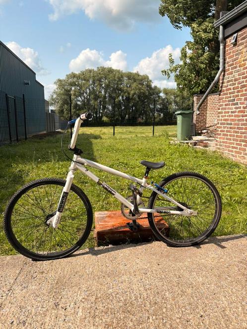 BMX Race — Monster Frame + Answer Fork — Klaar om te rijden, Fietsen en Brommers, Fietsen | Crossfietsen en BMX, Gebruikt, 16 tot 20 inch
