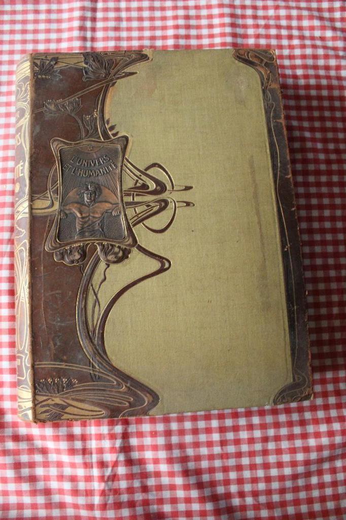 L' Univers et l' Humanité / T3 Cosmographie et astronomie, Livres, Science, Utilisé, Autres sciences, Enlèvement ou Envoi