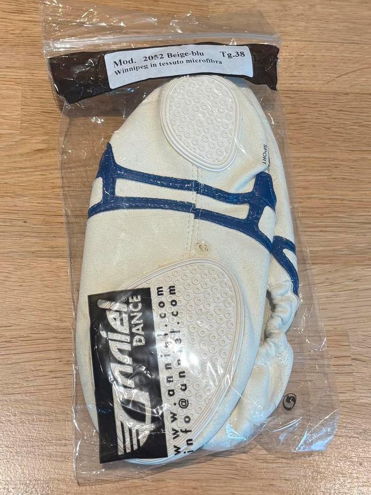 Anniel Danceschoenen – model 2052 Beige/Blauw – maat 38, Sport en Fitness, Turnen, Nieuw, Turnschoenen, Maat 36 t/m 42, Wit, Ophalen of Verzenden