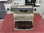 Ancienne machine à écrire, Divers, Enlèvement, Utilisé