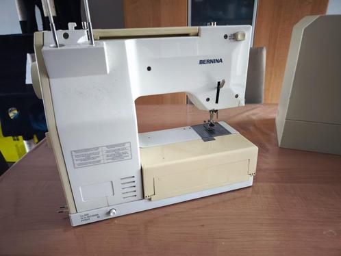 Bernina 1020 naaimachine, Hobby en Vrije tijd, Naaimachines en Toebehoren, Zo goed als nieuw, Naaimachine, Bernina, Ophalen