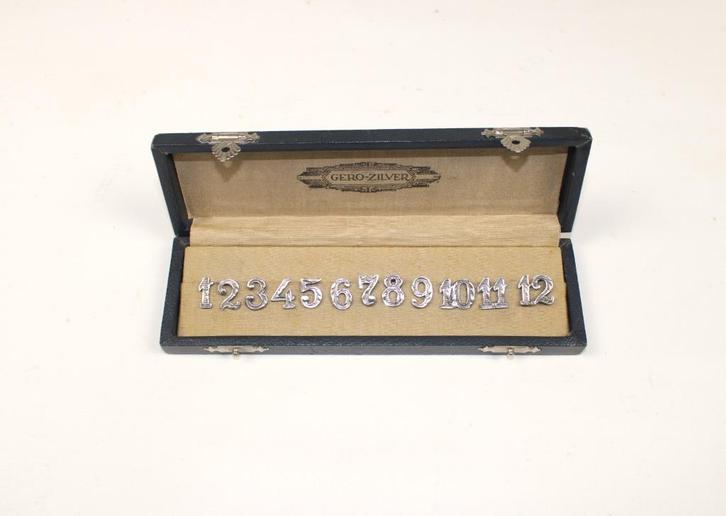 oude verzilverde tafelnummers, Antiek en Kunst, Antiek | Zilver en Goud, Zilver, Ophalen of Verzenden