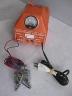 Chargeur de batterie électronique 6V et 12V - AEB., Autos : Pièces & Accessoires, Utilisé, Enlèvement ou Envoi