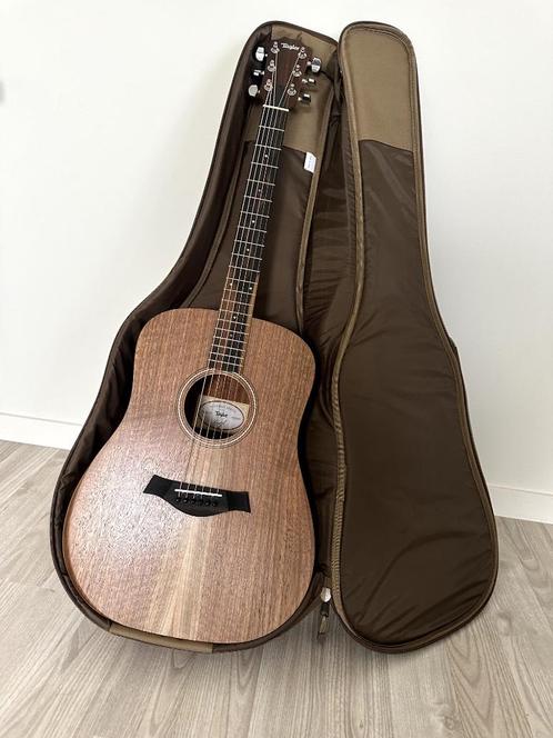 Taylor Academy 20e gitaar (origineel prijs 900€), Muziek en Instrumenten, Snaarinstrumenten | Gitaren | Akoestisch, Zo goed als nieuw