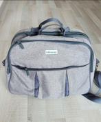 Sac à langer avec lit pliable et tapis, Enfants & Bébés, Enlèvement, Comme neuf, Sac d'épaule