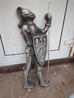 Gratis, metalen ridder met harnas en schild, Utilisé, Enlèvement ou Envoi