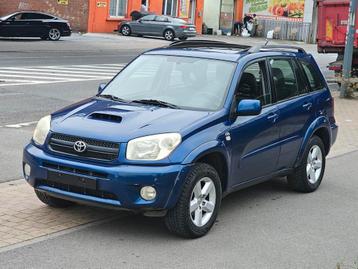  4 Toyota RAV4 il va super bien boîte moteur OK beschikbaar voor biedingen
