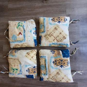 4 tuinstoelkussentjes, terugkerend motief, 38 x 38 cm beschikbaar voor biedingen