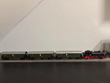 Märklin BR74 en 3 stuks donderbussen plus bagage beschikbaar voor biedingen