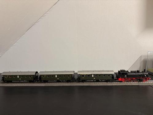 Märklin BR74 en 3 stuks donderbussen plus bagage, Hobby en Vrije tijd, Modeltreinen | H0, Zo goed als nieuw, Treinset, Wisselstroom