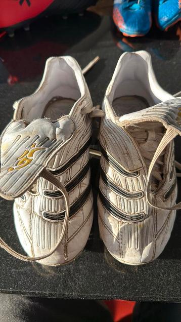 Chaussures de football Adidas taille 32, Enlèvement ou Envoi