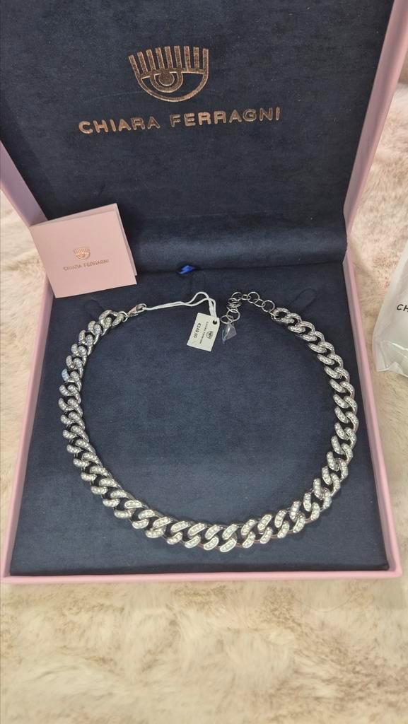 Chiara Ferragni Luxe Statement Ketting – Zilver met Strass, Handtassen en Accessoires, Kettingen, Zo goed als nieuw, Ophalen of Verzenden